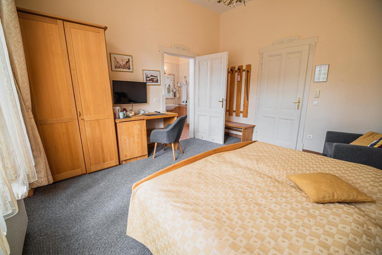 Guest House Veronika Kocevje Extérieur photo