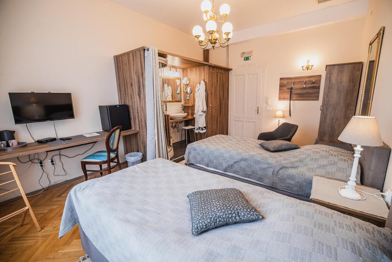 Guest House Veronika Kocevje Extérieur photo